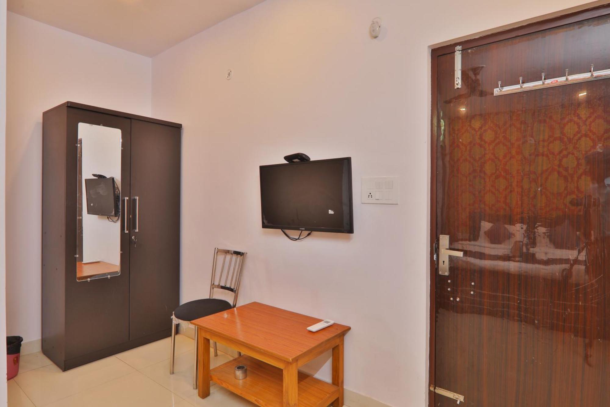 Divine Glory Hotel Lucknow Extérieur photo