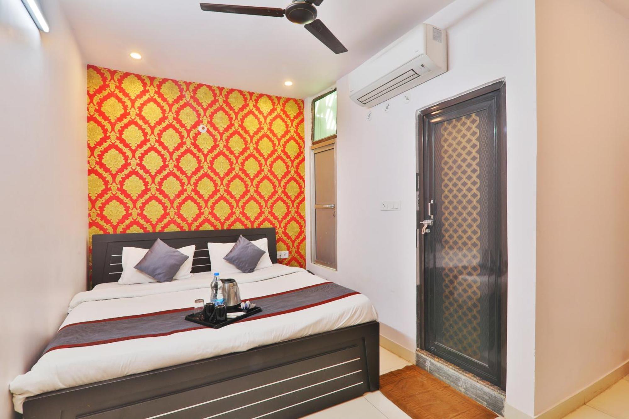 Divine Glory Hotel Lucknow Extérieur photo